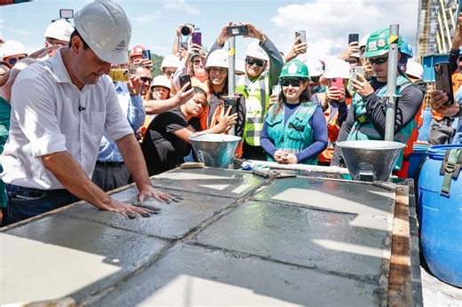 Conexão para a história: 'beijo da ponte' garante ligação por terra entre Guaratuba e Matinhos