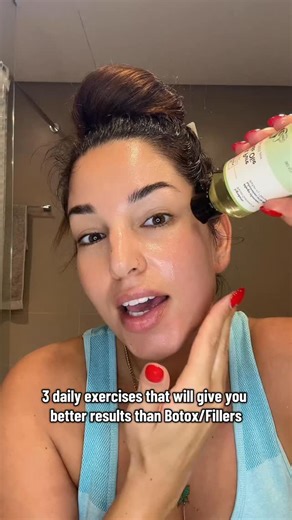 Hazal | Certified Face Yoga Coach on Instagram: "✨3 POWERFUL FACE EXERCISES BETTER THAN BOTOX!✨ Consistency is everything! These simple daily moves can naturally lift, sculpt, and depuff your face: First start with Tapping: Wake up your senses and prep your skin. 1. Jawline & Chin Scissors: Define your jawline and reduce chin puffiness. 2. Neck Strokes: Drain toxins and fluid from lymph nodes. 3. Ear Scissors: Reduce bloating and depuff for a sharper, lifted look. 💡 Do this daily and watch your