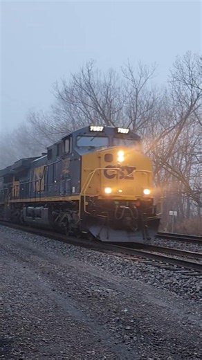 CSX stack train I104 rolls out of the fog with 3 different models of GE locomotives pulling! 3426