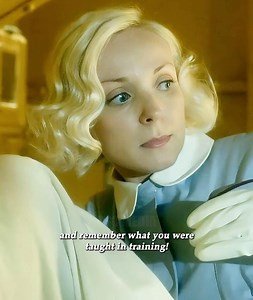 Midwife helps young girl give birth successfully on a boat! | Janice9