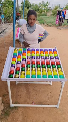 Rainbow Ball IQ Challenge – A vibrant color-sorting puzzle that gets harder with each level, testing your problem-solving skills.