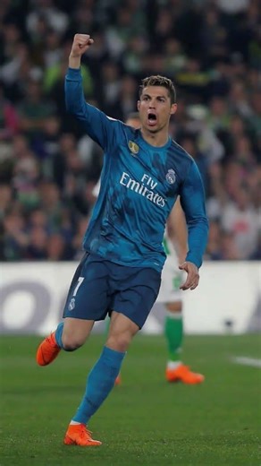 Big games, bigger players. ⚡Record breaker. History maker. #cristianoronaldo #footballshorts #cr7