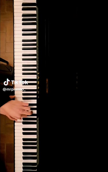 The Beauty of Soundtrack: Cornfield Chase Piano Cover