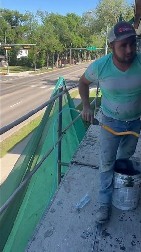 Exterior Stucco Application Using a Hopper Gun #work #satisfying #construction #tools