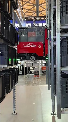 How Robotic Shuttles Move Goods
