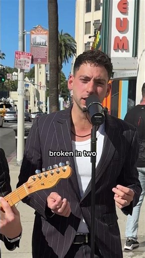 Throwing a Water Balloon At A Couple Then Pretending to Sing in Public...😭🥀💪🏼 ‪@EvaandJavier‬