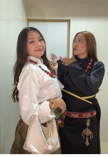 dolly (@yoursdollyy)’s videos with original sound - Sheyrap