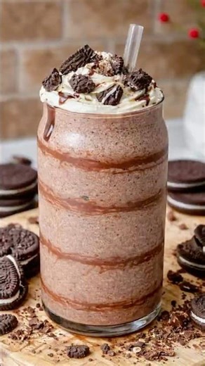 How to make Oreo chocolate milkshake #shorts #oreo #chocolate