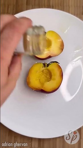 Healthy Baked Peaches 🍑 Easy Summer Dessert You’ll Love!