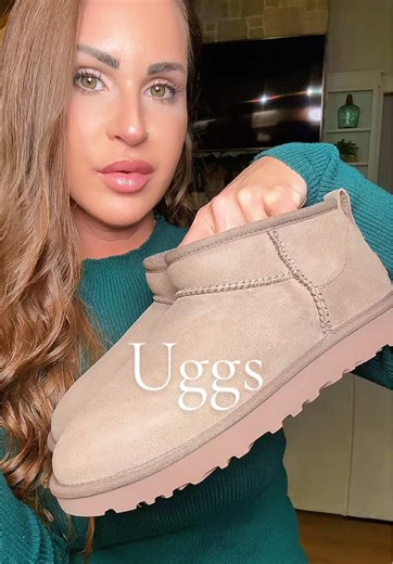 FLASH SALE 🚨 #ugg #uggs #uggseason #uggboots #winterboots @Evans Sneakers