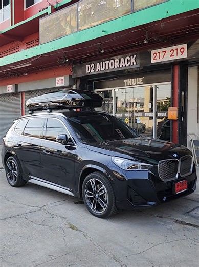 ติดตั้งกล่องใส่ของ Thule RoofBox Motion 3 สำหรับ BMW iX1