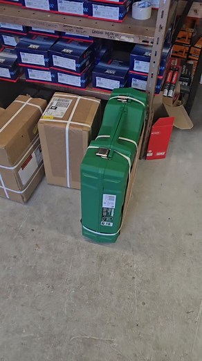 'heckout the all new Cordless battery operated concreat nail gun from @hikokiuk We have been waiting patiently for this new nailer to make it here and now it's finaly arrived. This is going to be a game changer, no more gas needed. #hikoki #nailer #new #newtool #unboxing #workshop | Deandohertygreaser