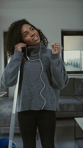 You don't have to sacrifice quality for speed when you're cleaning. Learn the tried-and-true rules that lead to a quicker, more effective way of cleaning every inch of your home in record time. https://www.speedcleaning.com/Quick-Start-Guide-to-Speed-Cleaning_b_7.html | Speed Cleaning