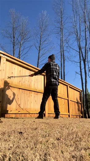 Can’t wait for warm weather to come back 😅 #fence #fencebuild #fencebuilder #fenceinstallation #fenceinstall