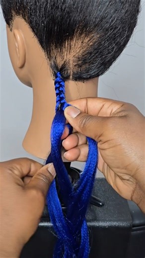 Braiding #braiding #tutobraids #hairforwomen #hairstylist #hairtutorial