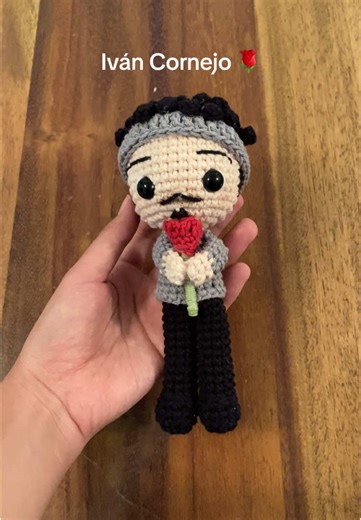 Iván Cornejo y el Arte del Amigurumi