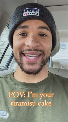 Smooth Papi on Instagram: "The best cake you’ll ever have 🤩"