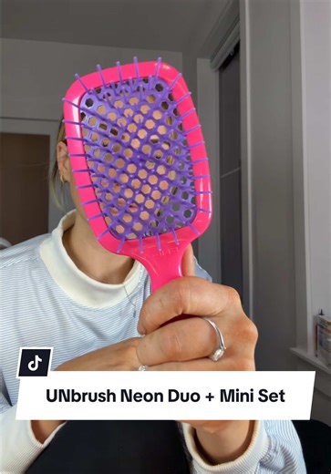 UNbrush Neon Duo Set - UNbrush Neon Spring Hair Brush with Super Mini UNbrush Keychain #unbrush #detangler #detanglerbrush #unbrushreview #tiktokshopcreatorpicks