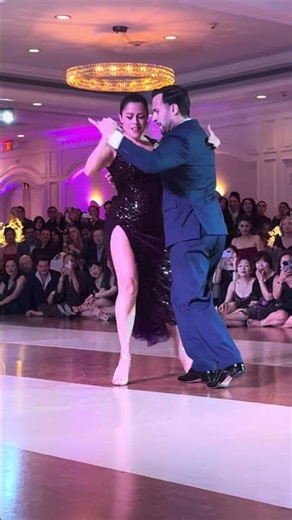 Vanesa Villalba & Facundo Piñero milonga tango perfomance to "El Latigo" by Juan D'Arienzo (3/10)