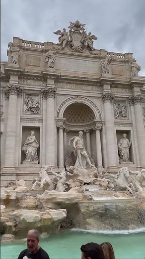Trevi Fountain in Rome, Italy - Heart of Rome Tour (Rick Steves Audio Tour) Italy