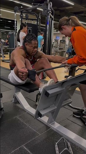Wide Grip Cable Rows Without Grip Strength | Will Anthony