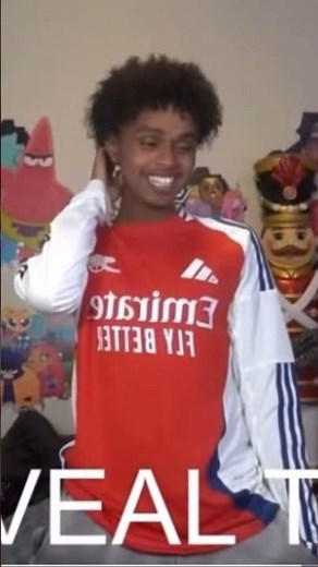 YXL Salah does a HAIR REVEAL for new year ​⁠‪@yxlsalahlive‬ ​⁠ ​​⁠‪@yxlplug‬ ​⁠‪@yxlgamer‬ #yxlsalah