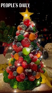43K views · 1.9K reactions | Christmas is here! It’s time to add some holiday vibes to your dinner table and sweeten the atmosphere. These #Christmas-themed desserts are special for this week's #WhatToEat. | People's Daily, China | Facebook