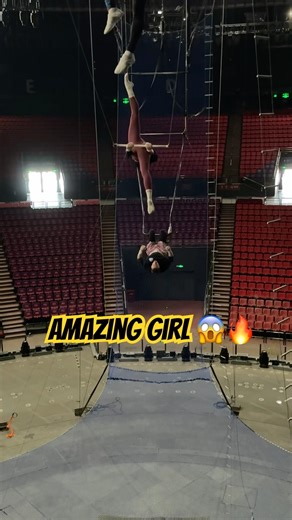 Amazing girl 😱🔥 #circus #flyingtrapeze #gymnast #acrobatics #цирк #трюки #aerial #tricks #girl