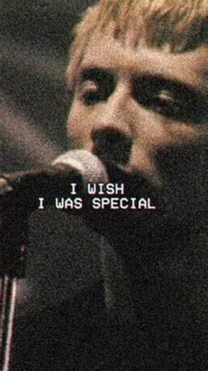 Vintage Recordings on Instagram: "This Radiohead Hit Was Never Meant to Be “Creep” – Radiohead (1993, Late Night with Conan O’Brien, New York City) “Creep” wasn’t intended to define Radiohead—or even be released. Written years before their debut album, it only made it onto Pablo Honey after producers pushed for something looser during the sessions. Thom Yorke offered the song half-reluctantly. Jonny Greenwood’s now-famous distorted guitar blasts were meant to disrupt the take, not shape it. But 