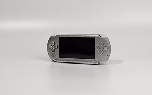 PSP1000拆解换壳翻新蓝变银，祖传大力金刚指!国产壳是真的糙啊！