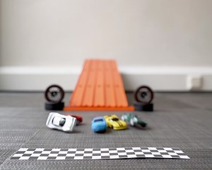 FRIDAY FUN WINNERS! Thanks to everyone who entered our Friday Fun prize draw today! The first car to finish was BLUE! Massive congrats to the following entrants who have been randomly selected from all correct entries... £500 cash winner: Vaughan Gower (Facebook) 5 x £100 Dream Car Credit runner-up prizes go to: @joeechapman (Instagram) @sachboz1978 (Instagram) @chris_a3sline(Instagram) Sam Rose (Facebook) Ashdon Harteveldt (Facebook) Please PM us via Facebook or Instagram (depending on where yo