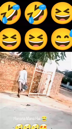 Small fun on Instagram: "1997년 개봉한 영화 Titanic은 잭과 로즈의 운명적 인 사랑을 통해 비극 속에서도 오래 남는 감정의 깊 이를 보여주는 작품입니다. 화려한 연출보다 인물 의 감정에 더 집중한 제임스 카메론 감독의 스타일 은 지금 다시 봐도 묘하게 가슴을 울리죠. 배가 침몰 하는 장면이 아닌, 두 사람이 서로를 바라보던 순간 들이 더 강하게 기억에 남는 영화이기도 합니다. 이 감정을 완성해주는 곡이 바로 셀린 디온의 *"My Heart Will Go On"*입니다. 처음 들으면 잔잔한 데, 어느 순간 자연스럽게 가슴이 벅차오르는 느낌 을 줍니다. 특히 후반부의 고조되는 보컬은 영화 속 잭과 로즈의 마지막 장면과 겹쳐지면서 괜히 마음 이 서늘해지기도 하고요. 많은 분들이 “이 노래가 나오면 왜 그 장면이 자동으로 떠오르는지 모르겠 다"고 말하는데, 그만큼 영화와 음악이 자연스럽게 얽혀 있는 곡입니다. 1998년 아카데미 주제가상을 비롯해 여러 상을 휩