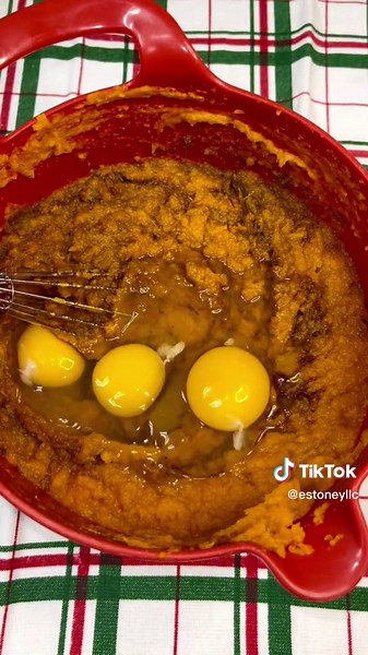 Easy Homemade Sweet Potato Pie Recipe