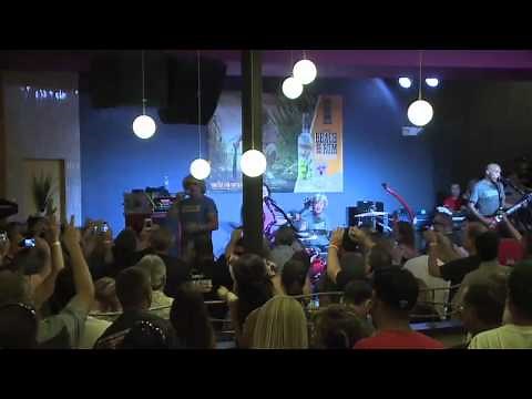 Sammy Hagar-Top of the World (Live)