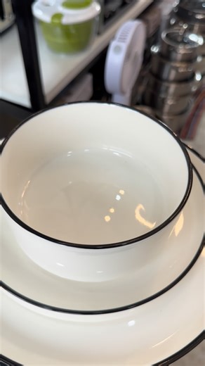 NO 1 QUALITY KITCHEN UTENSILS STORE WUYE| LOKOGOMA| GWARINPA on Instagram: "N88,000 per set of 16"