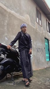 K-Pop Moonwalkin Dance Tutorial