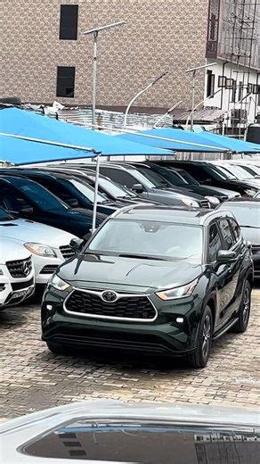 Foreign used:Lagos Cleared (Via Tin Can island)2023 Toyota Highlander XLE📞08064446458(Calls&WhatsA)