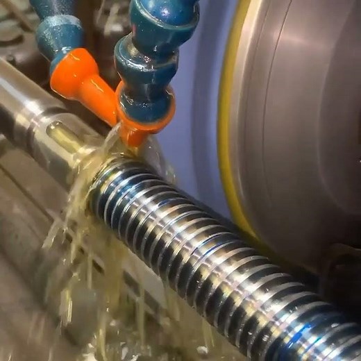 Thread grinding some stems 🔥