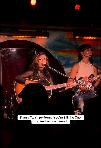 Shania Twain You're Still the One live in tiny London venue