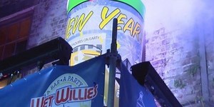 Downtown Savannah holds 'Up the Cup' New Year's celebration