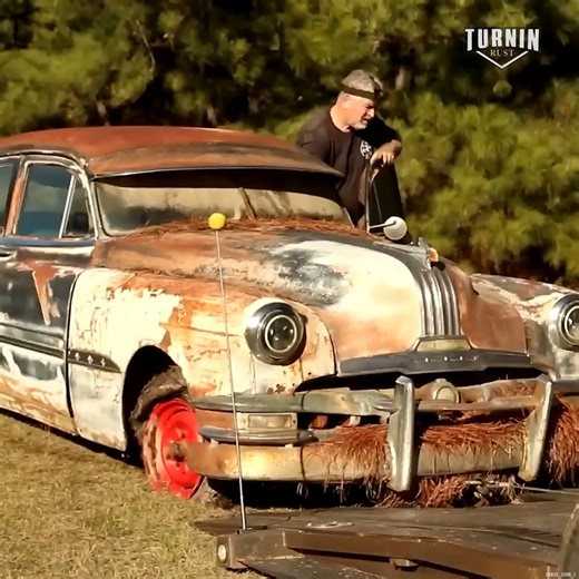 Forgotten 1952 Pontiac Chieftain #revival #restored #satisfying #repair #cars #asmr #carrescue #classics #recovery #engine #rebuild #restore #rare #forgotten #oddlysatisfying #turninrust | Turnin Rust