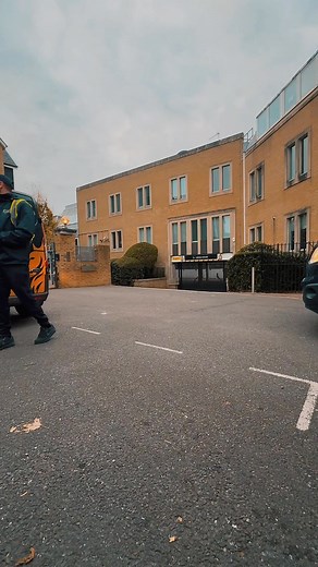 Commercial window cleaning done properly 👑 Early starts, cold mornings, shop fronts, offices, care homes — the team gets it done. If your business needs a reliable commercial partner, Kings Window Cleaning is ready. Let’s go ✨ | Kings Window Cleaning