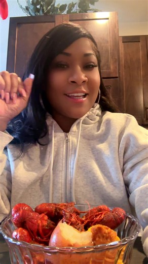 Crawfish Boil Mukbang Experience in Minnesota