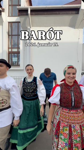 Bekecs Táncszínház on Instagram: "✨ A mai helyszín 📌 Barót! A @deryneprogram keretében a Kovászna megyei városban mutatjuk be 💃 Táncolva öröklődik folkműsorunkat! 🚀 Villámgyorsan készülődünk ma este 19 órára, és természetesen nem hagyunk itthon senkit! Mindenki felölti ma is a viseletet! 🙌🏻 ••• #bekecs #déryné #folklór #Barót"