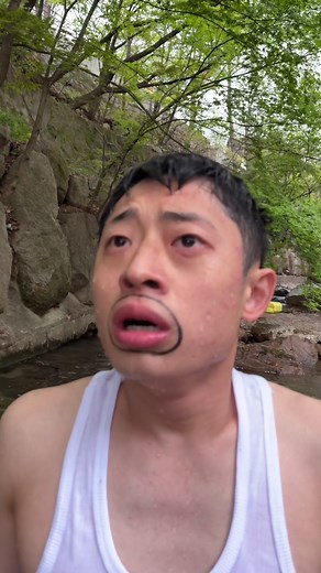 파란 꽃 일오팔 짤