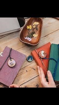 Make an adjustable sliding knot for a bookmark or bracelet. A step by step guide by Your Wild Books