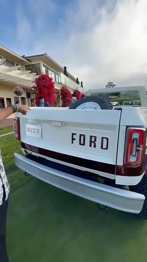 Should Ford build this Bronco truck? 🤔🤷🏽‍♂️