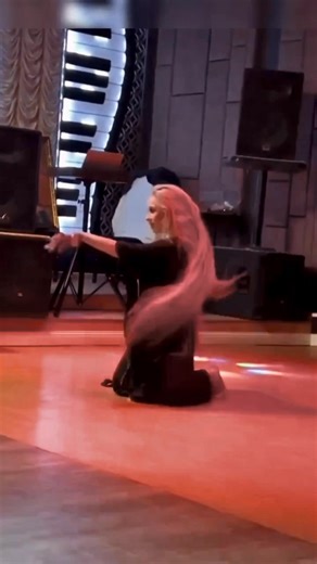 Extreme head banging #metalmusic | Doctor Dot