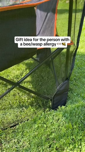 A simple way to help someone feel safer spending time outdoors 🫂🎁 #giftideas #christmas2025 #campinglife #epipen #campingchair #beesting #bugbeaterchairs | Bug Beater Chairs