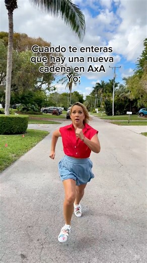 8.5M views · 49K reactions | Cuando me dicen que mi nueva cadena #Avani ya está disponible, en preventa y viene con un regalo especial ‍♀️ Comenzamos el día activos 來 #fun #humor #diversión #girl #vibes #run | Adamari Lopez | Facebook
